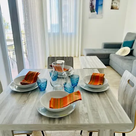 Global Immo 3342 Carlamar روساس