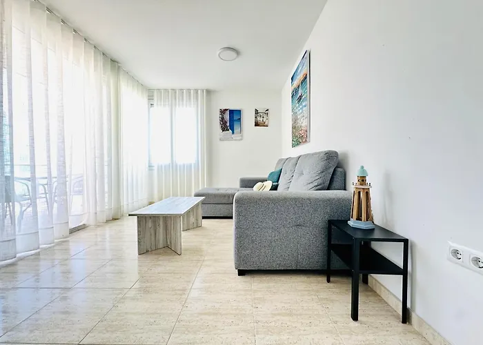 Global Immo 3342 Carlamar Апартаменты